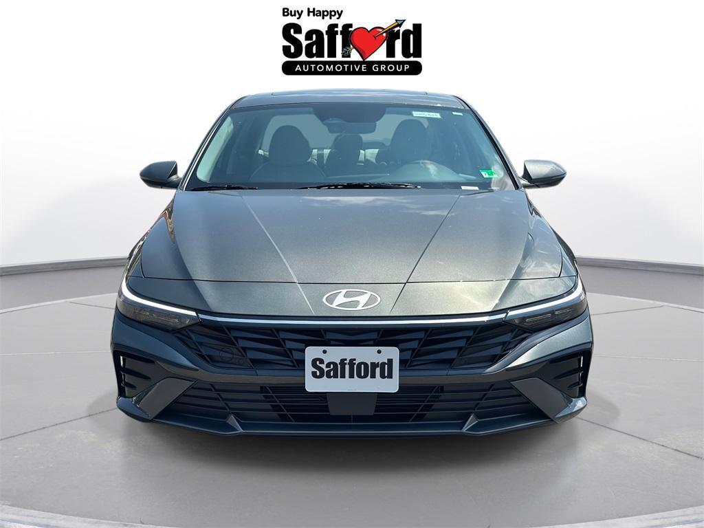 new 2025 Hyundai Elantra car, priced at $27,365