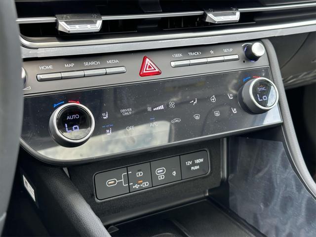 new 2025 Hyundai Sonata Hybrid car, priced at $38,688