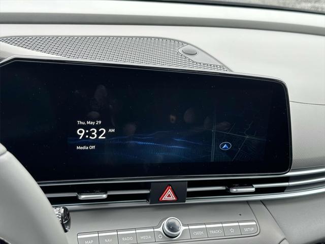 new 2025 Hyundai Elantra car, priced at $27,685
