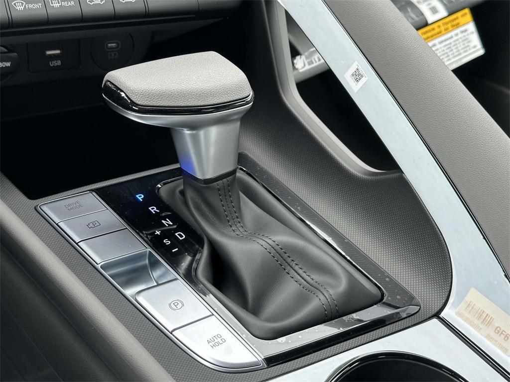 new 2025 Hyundai ELANTRA HEV car, priced at $24,710