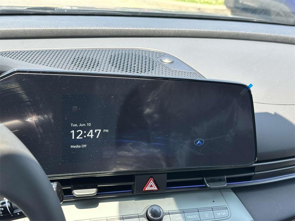 new 2025 Hyundai Elantra car, priced at $29,080