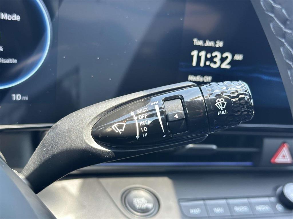 new 2025 Hyundai Elantra car, priced at $27,465