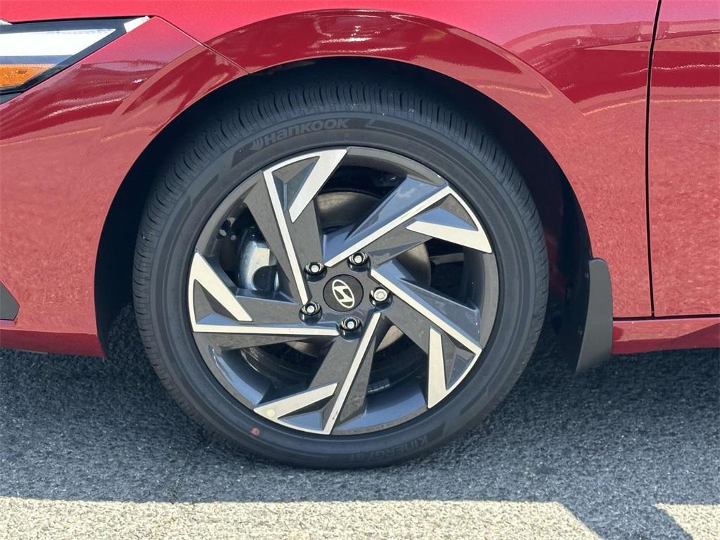 new 2025 Hyundai Elantra car, priced at $27,465