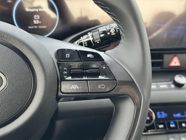 new 2025 Hyundai Elantra car, priced at $27,690