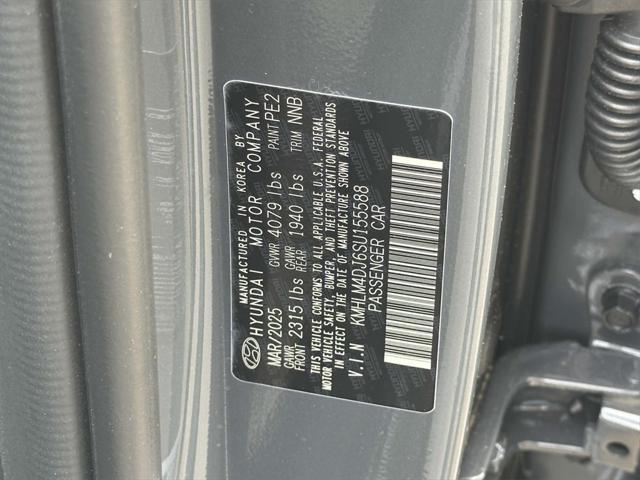 new 2025 Hyundai Elantra car, priced at $27,690