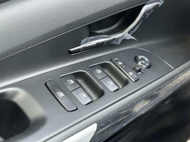 new 2025 Hyundai Elantra car, priced at $27,690