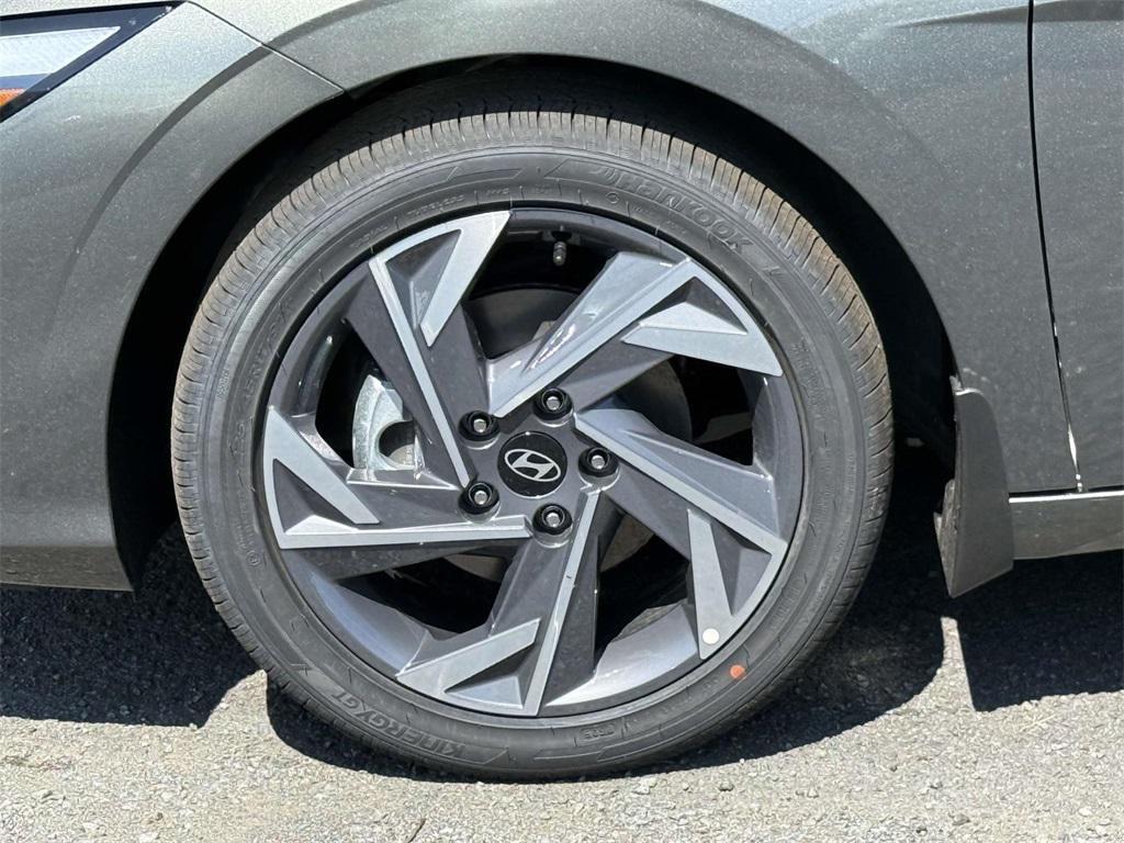 new 2025 Hyundai ELANTRA HEV car, priced at $29,155