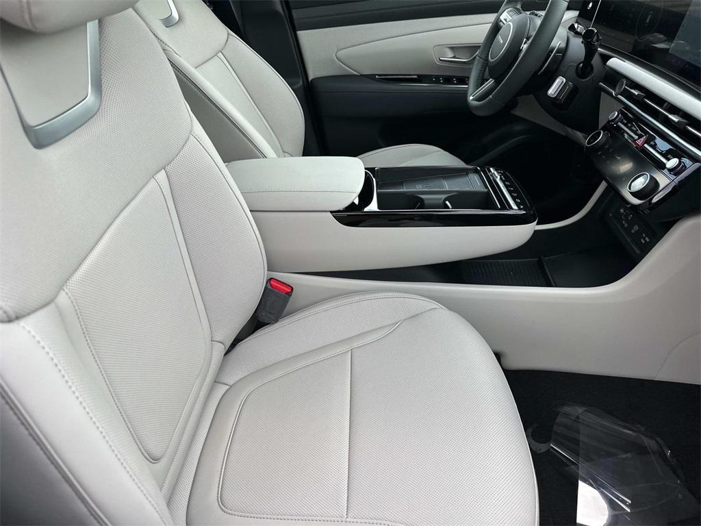 new 2025 Hyundai Tucson car, priced at $41,090