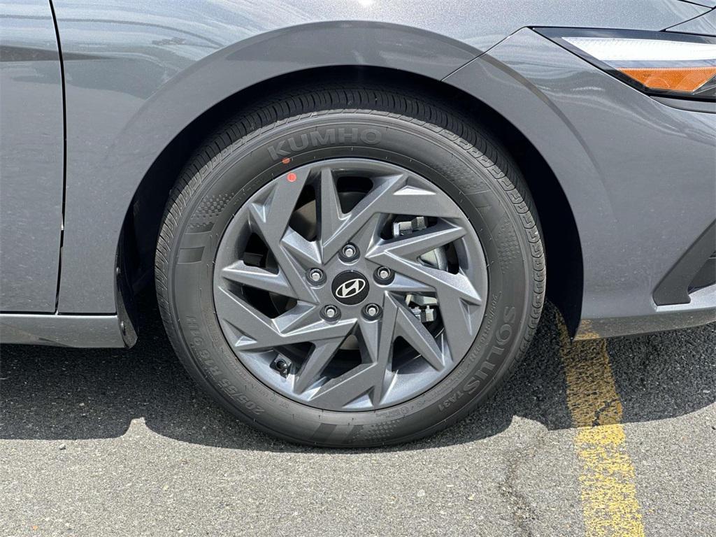 new 2025 Hyundai ELANTRA HEV car, priced at $24,725