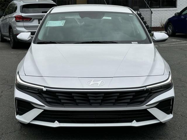 new 2024 Hyundai Elantra car, priced at $23,652