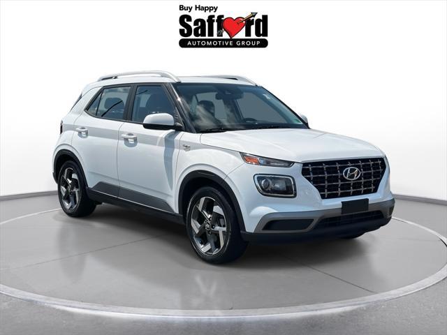 used 2022 Hyundai Venue car, priced at $18,989