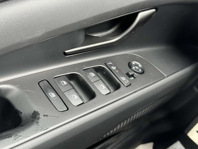 new 2025 Hyundai Elantra car, priced at $27,700