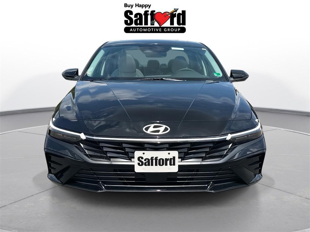 new 2025 Hyundai Elantra car, priced at $27,865