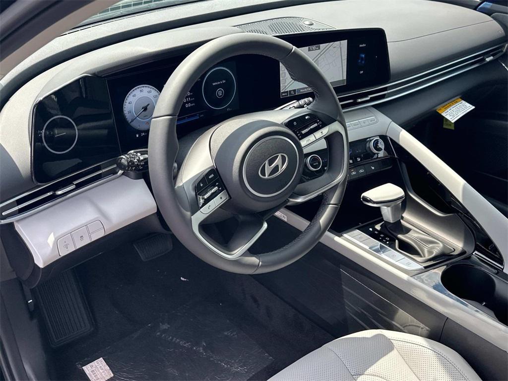 new 2025 Hyundai Elantra car, priced at $27,865
