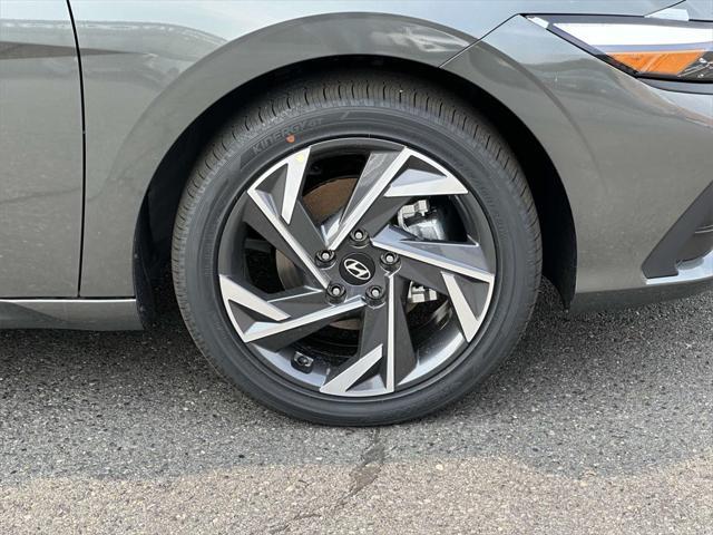 new 2025 Hyundai Elantra car, priced at $27,690