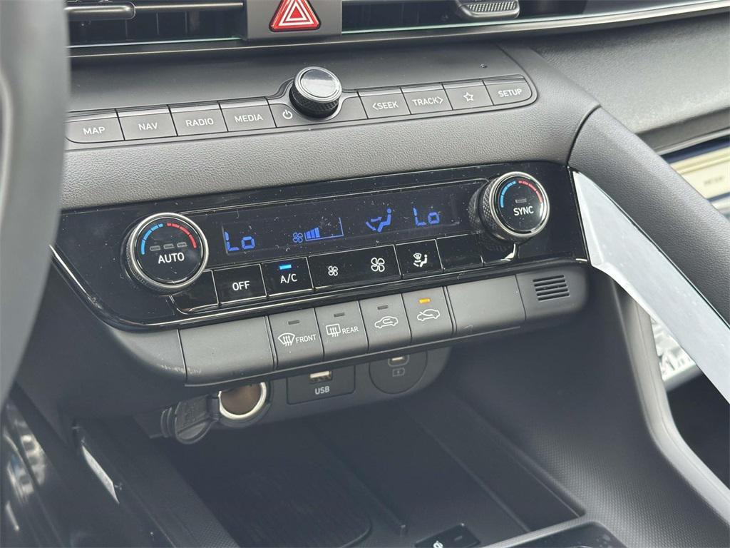 new 2025 Hyundai Elantra car, priced at $26,690