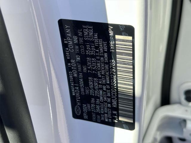 new 2025 Hyundai TUCSON Hybrid car, priced at $37,570