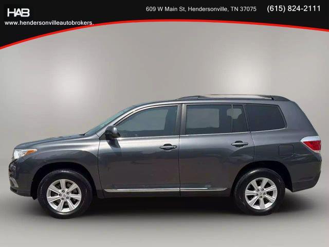 used 2011 Toyota Highlander car, priced at $8,985