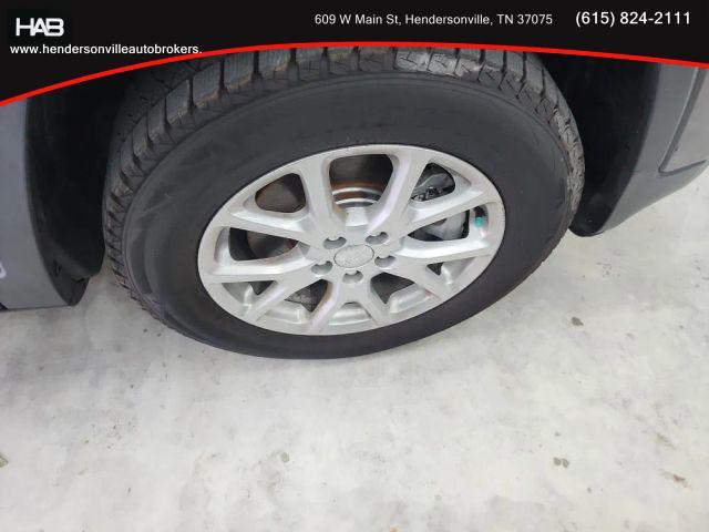 used 2015 Jeep Cherokee car, priced at $7,985