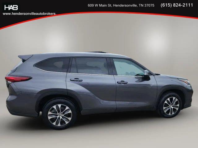 used 2021 Toyota Highlander car, priced at $25,485