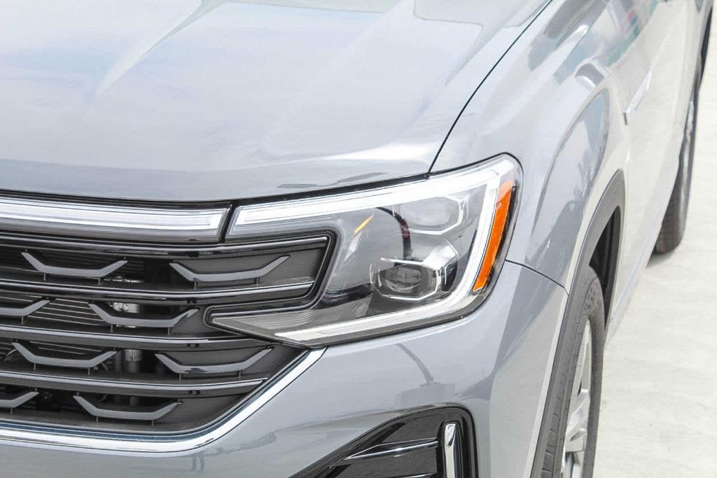 new 2024 Volkswagen Atlas Cross Sport car, priced at $47,395