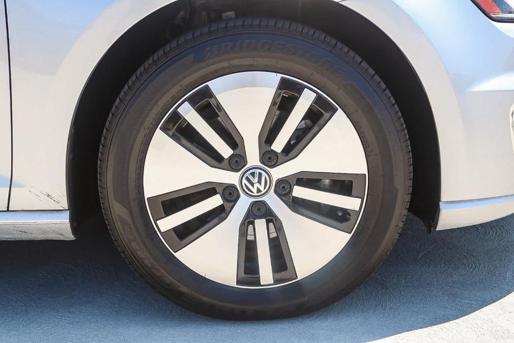 used 2016 Volkswagen e-Golf car, priced at $8,985