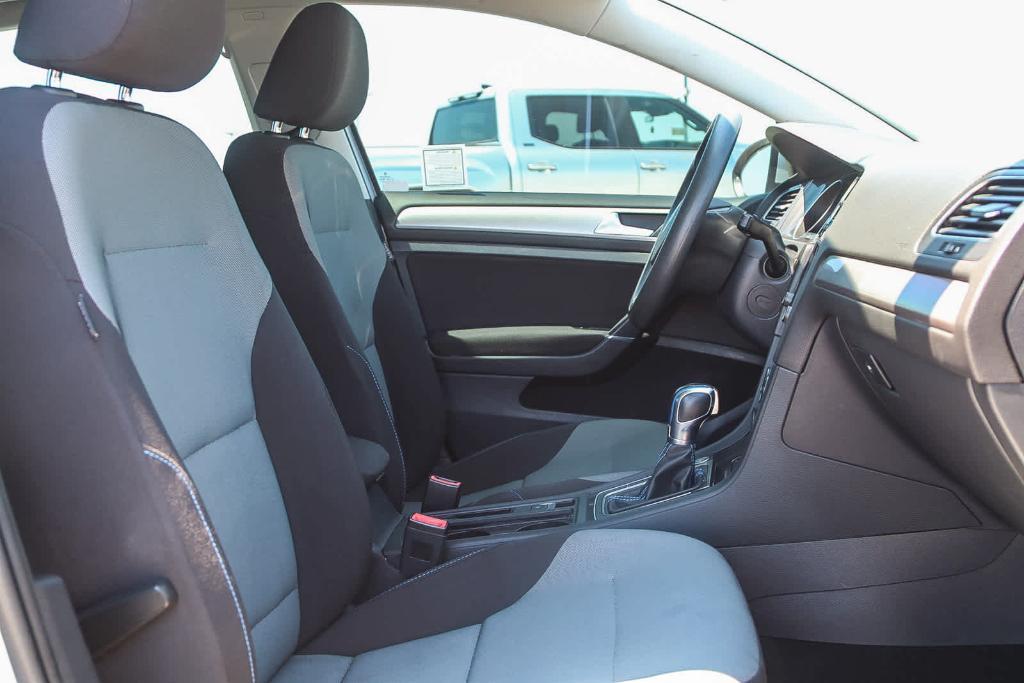 used 2016 Volkswagen e-Golf car, priced at $8,985
