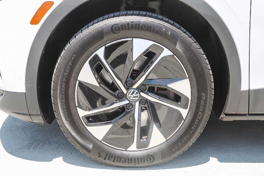 used 2022 Volkswagen ID.4 car, priced at $23,785