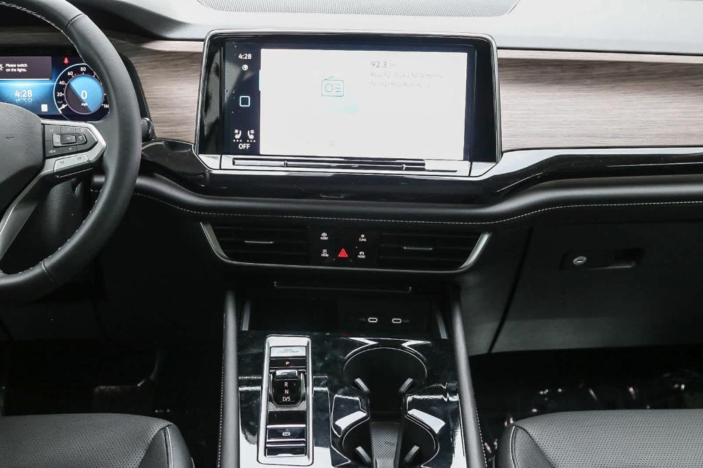 new 2024 Volkswagen Atlas car, priced at $47,485