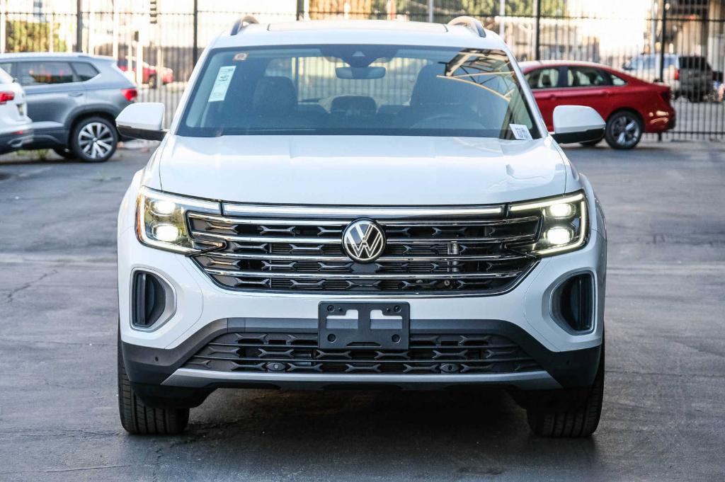 new 2024 Volkswagen Atlas car, priced at $43,355