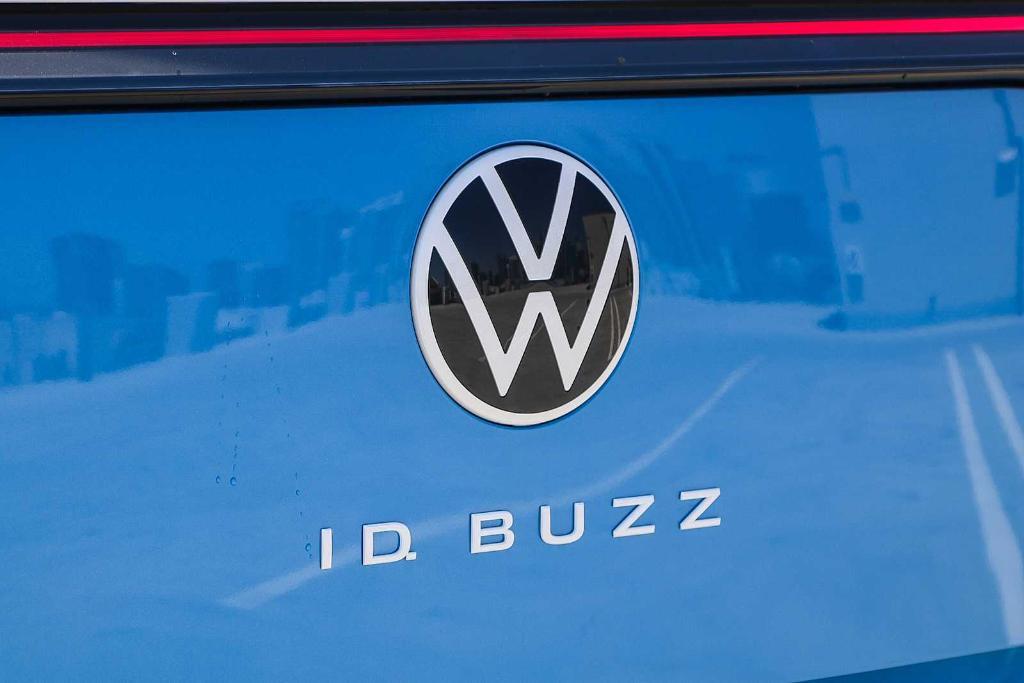 new 2025 Volkswagen ID. Buzz car, priced at $72,678
