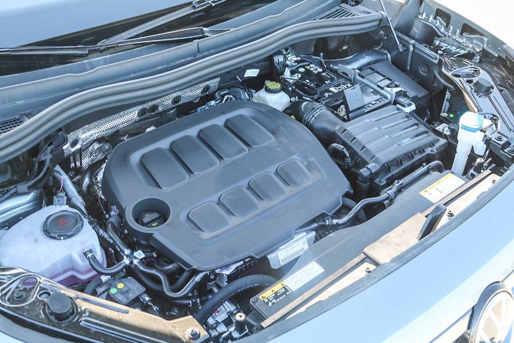 new 2025 Volkswagen Tiguan car, priced at $34,531