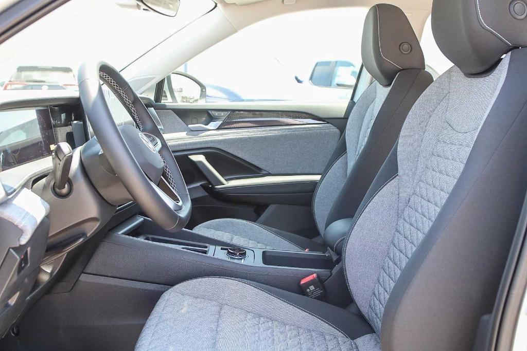 new 2025 Volkswagen Tiguan car, priced at $31,612