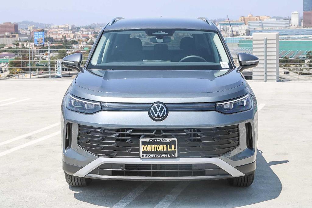 new 2025 Volkswagen Tiguan car, priced at $31,612