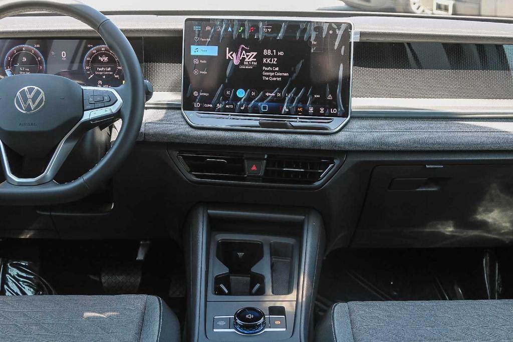 new 2025 Volkswagen Tiguan car, priced at $31,612