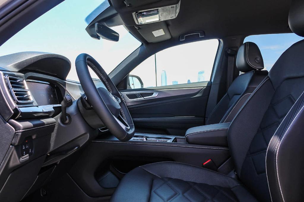 new 2024 Volkswagen Atlas Cross Sport car, priced at $36,985