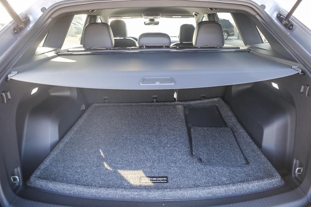 new 2024 Volkswagen Atlas Cross Sport car, priced at $36,985