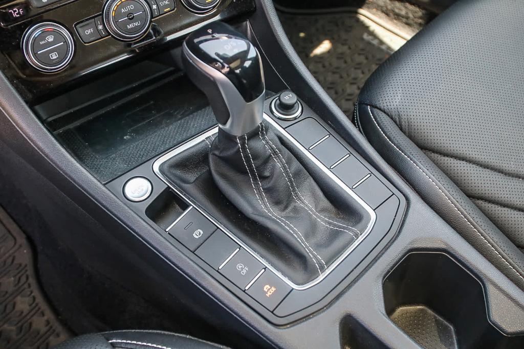 used 2022 Volkswagen Jetta car, priced at $21,985