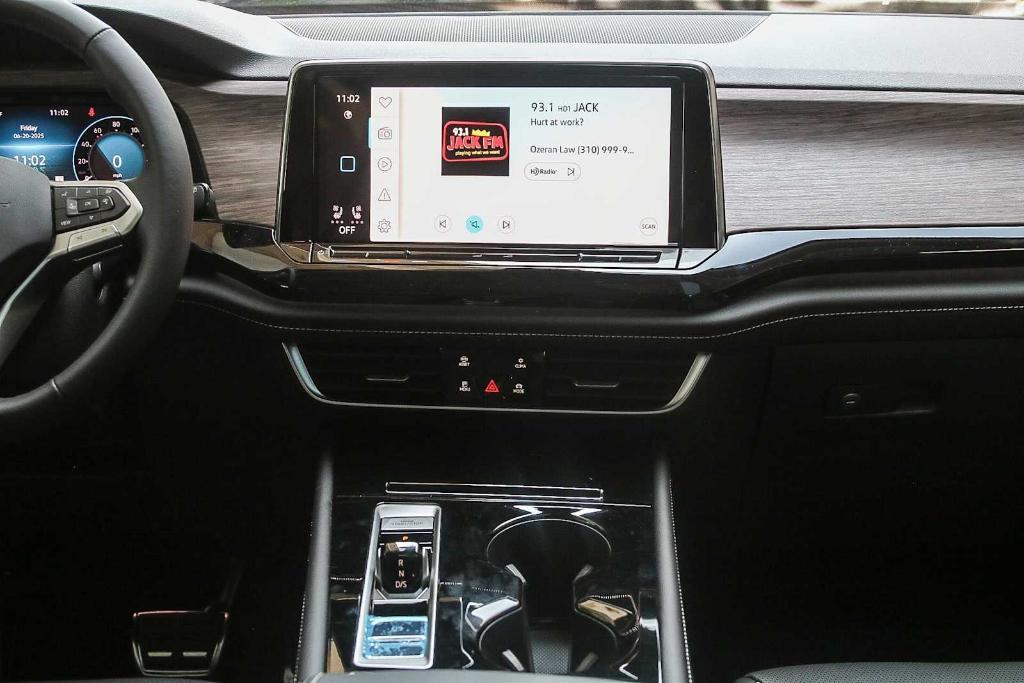 new 2025 Volkswagen Atlas car, priced at $46,497
