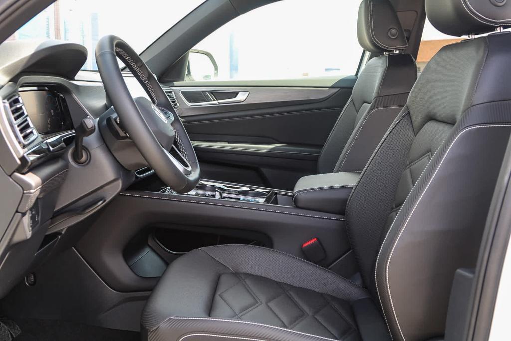 new 2025 Volkswagen Atlas Cross Sport car, priced at $45,258