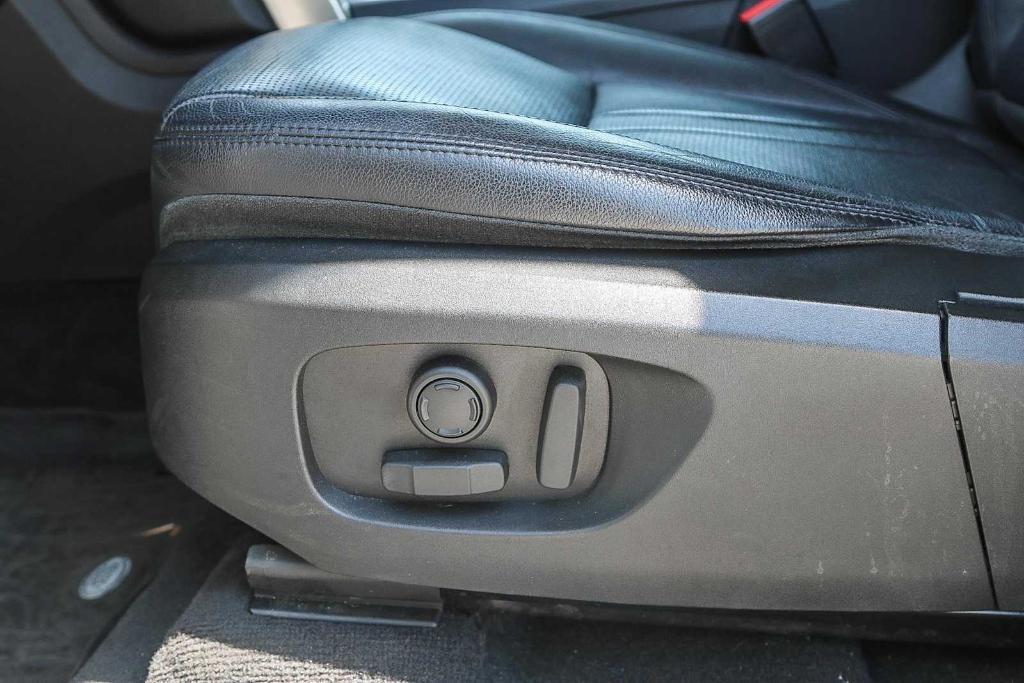 used 2018 Land Rover Discovery Sport car, priced at $15,385