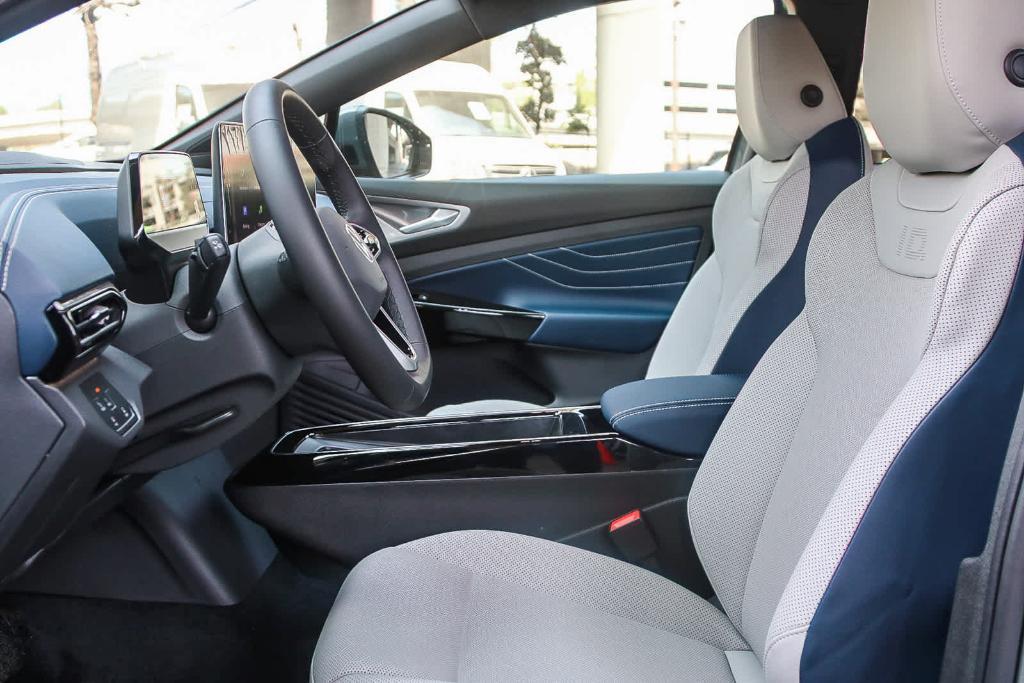 new 2025 Volkswagen ID.4 car, priced at $52,361