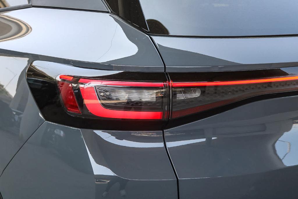 new 2025 Volkswagen ID.4 car, priced at $52,361