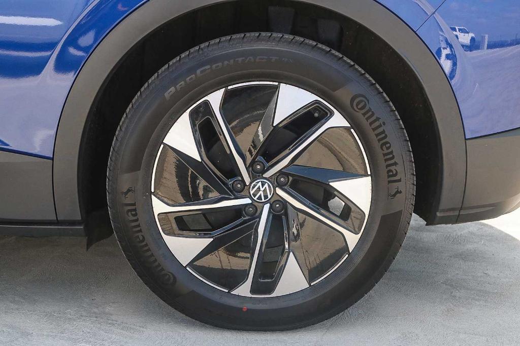 used 2021 Volkswagen ID.4 car, priced at $22,985