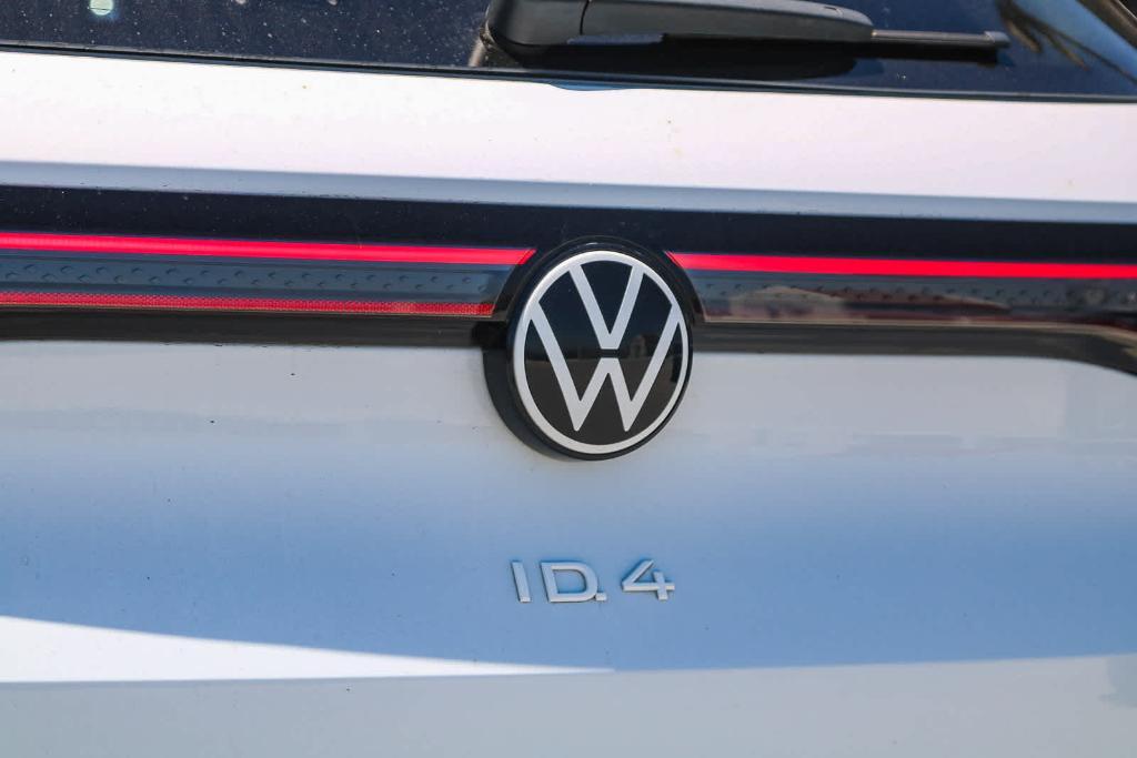 used 2022 Volkswagen ID.4 car, priced at $23,985