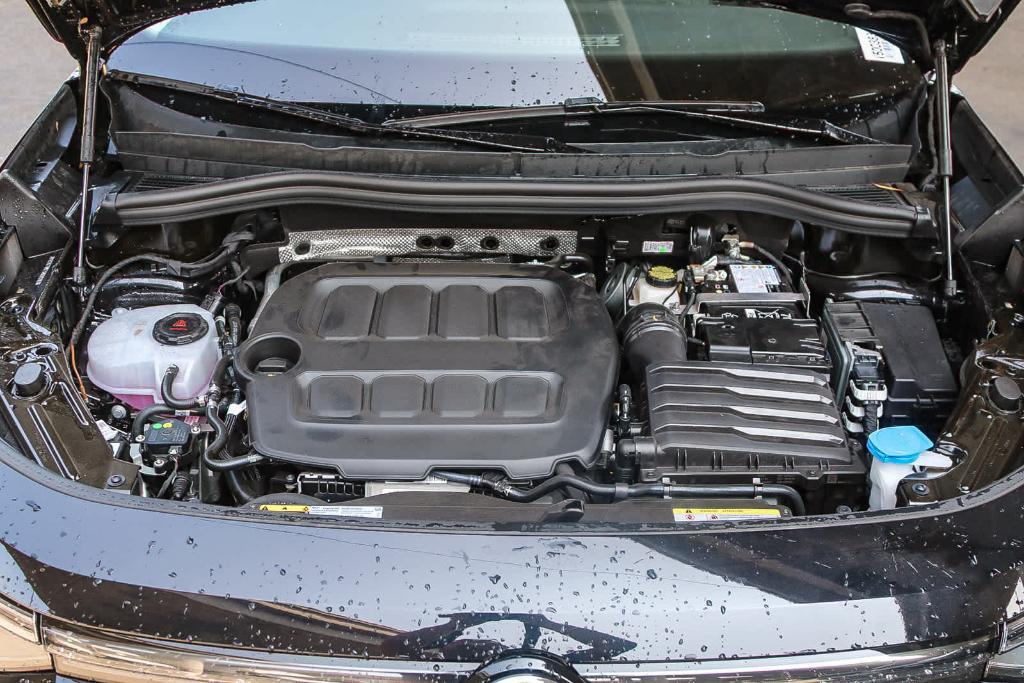 new 2025 Volkswagen Tiguan car, priced at $31,325