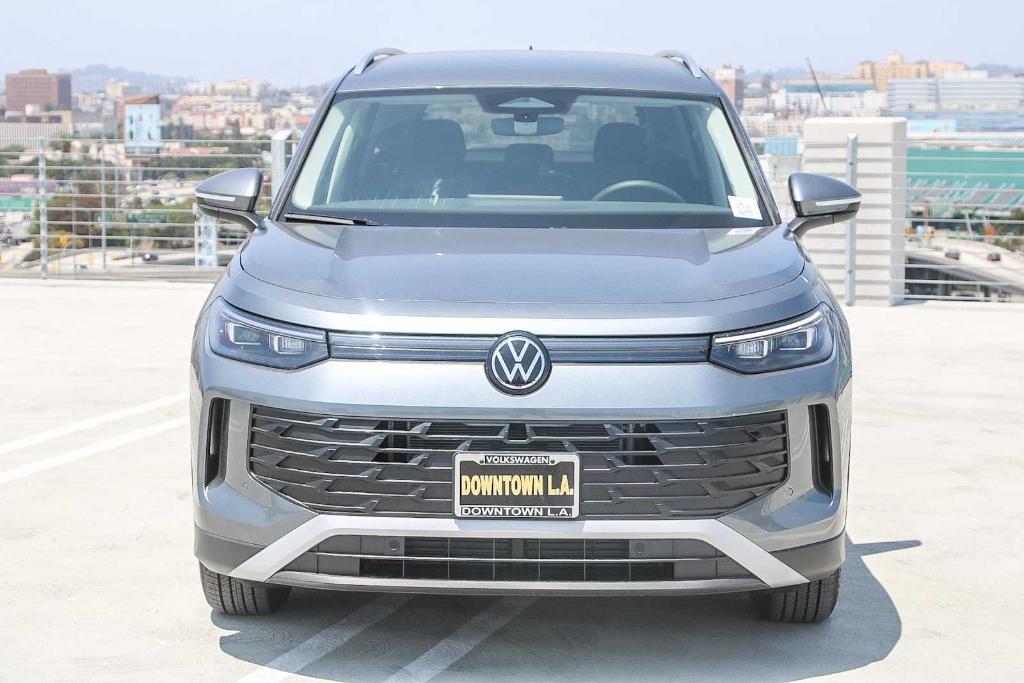 new 2025 Volkswagen Tiguan car, priced at $31,515
