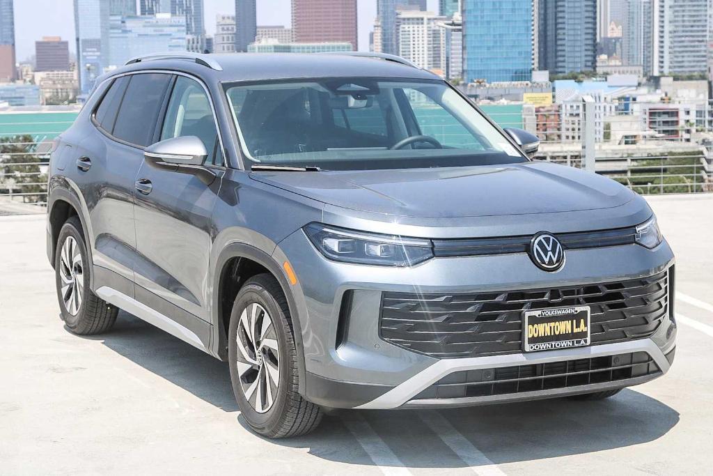 new 2025 Volkswagen Tiguan car, priced at $31,515
