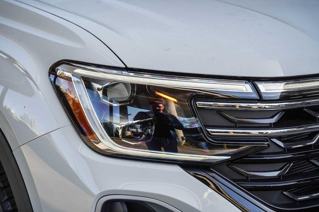 new 2024 Volkswagen Atlas car, priced at $47,485
