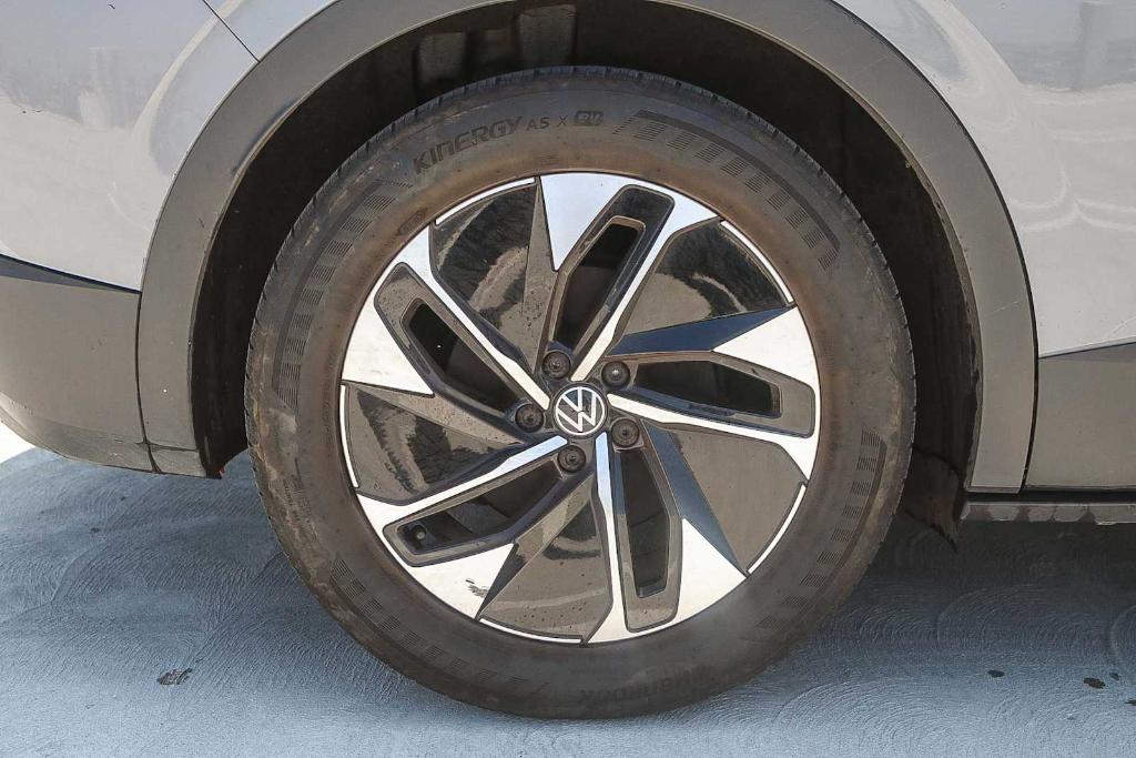 used 2021 Volkswagen ID.4 car, priced at $22,985